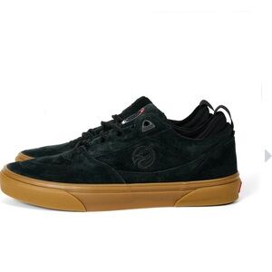Palace x Vans Low Gum color Black size 9